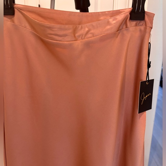NWT Japna Satin Skirt Size Large - Picture 3 of 7